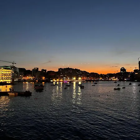 Δωμάτια σε οικογενειακή κατοικία Julian's Place Saint Julian's