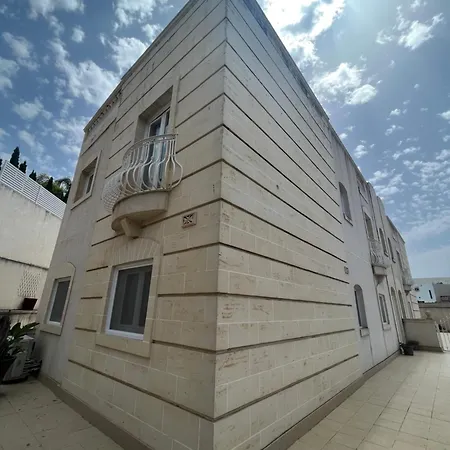 Δωμάτια σε οικογενειακή κατοικία Julian's Place Saint Julian's